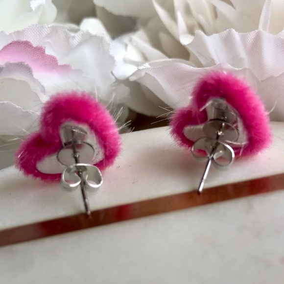 Barbie Pink Fuzzy Heart Stud Earrings NWT - Picture 2 of 5
